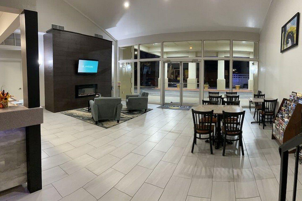 Days Inn By Wyndham Eastland Buitenkant foto
